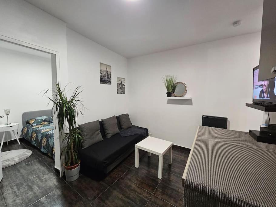 Appartement Proche Metro Paris Pantin Exterior foto
